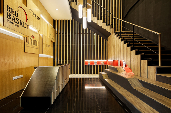 OMG印尼公司背景墻設計