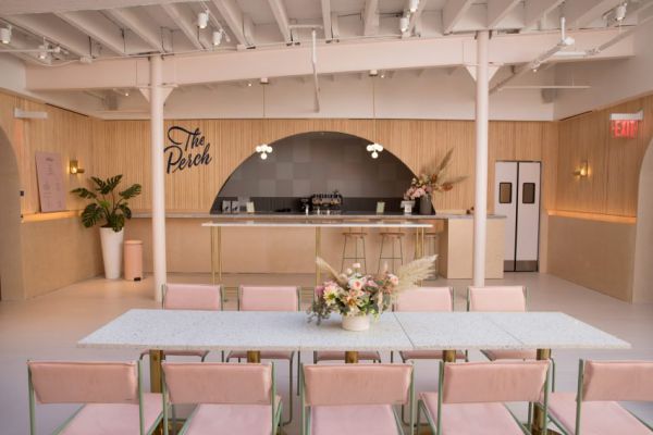 辦公室裝修設計下的女性辦公室